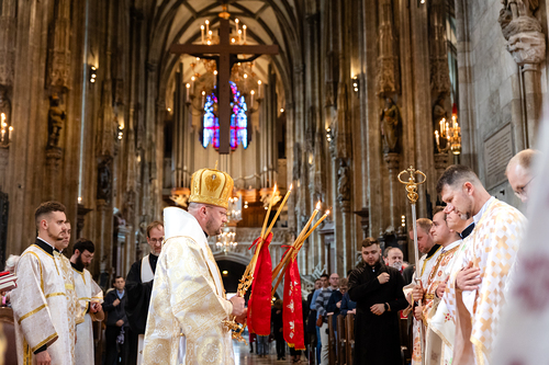 Priesterweihe Byzantinischer Ritus im Stephansdom / Erzdiözese Wien/ Schönlaub