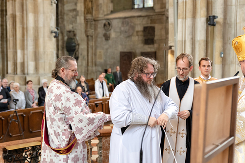 Priesterweihe Byzantinischer Ritus im Stephansdom / Erzdiözese Wien/ Schönlaub