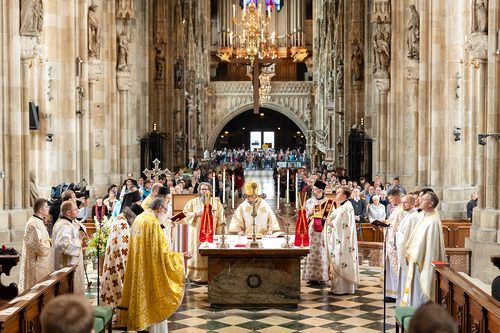 Priesterweihe Byzantinischer Ritus im Stephansdom / Erzdiözese Wien/ Schönlaub