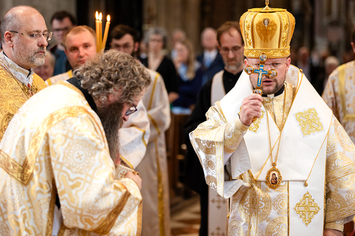 Priesterweihe Byzantinischer Ritus im Stephansdom / Erzdiözese Wien/ Schönlaub